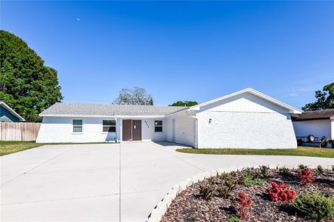 Casa en alquiler en Lakeland, Florida, 3 dormitorios, 132.01 m2 № 1853519 - foto 1