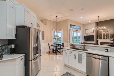 House in Bradenton, Florida 4 bedrooms, 278.34 sq.m. № 1648425 - photo 6
