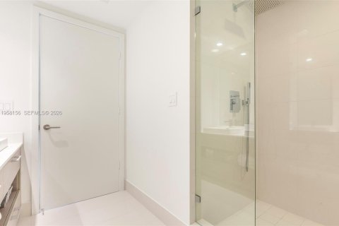 Снять в аренду кондоминиум в Майами, Флорида 3 спальни, 119.01м2, № 2153609 - фото 14