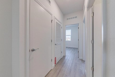 Condo in Davenport, Florida, 5 bedrooms  № 1909008 - photo 17