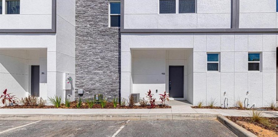 Condo in Davenport, Florida, 5 bedrooms № 1909008