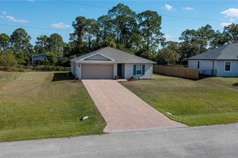 Villa ou maison à vendre à LaBelle, Floride: 4 chambres № 2039166 - photo 8