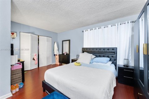 Copropriété à vendre à Palmetto Bay, Floride: 2 chambres, 123.56 m2 № 2009621 - photo 11