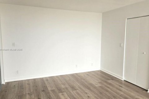 Condominio en alquiler en Aventura, Florida, 2 dormitorios, 122.82 m2 № 2013134 - foto 6