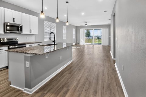 Villa ou maison à louer à Lake Alfred, Floride: 4 chambres, 177.44 m2 № 2167866 - photo 7