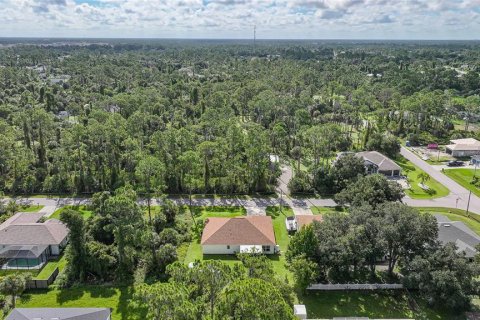Villa ou maison à vendre à North Port, Floride: 3 chambres, 179.86 m2 № 2286953 - photo 28