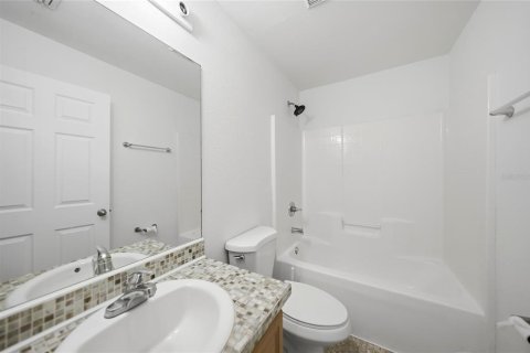 Villa ou maison à vendre à North Port, Floride: 3 chambres, 179.86 m2 № 2286953 - photo 18