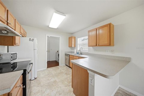 Villa ou maison à vendre à North Port, Floride: 3 chambres, 179.86 m2 № 2286953 - photo 6