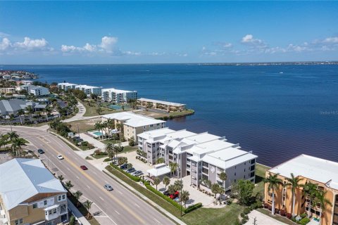 Copropriété à vendre à Punta Gorda, Floride: 3 chambres, 204.38 m2 № 2093731 - photo 9