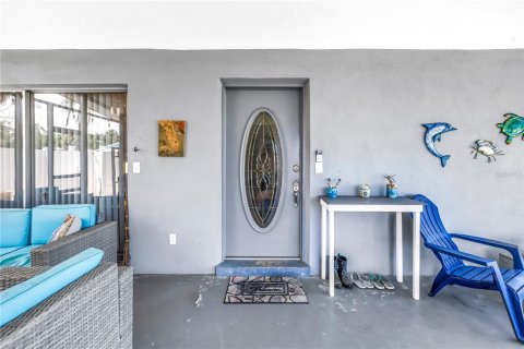 House in Saint Pete Beach, Florida 3 bedrooms, 128.21 sq.m. № 1831289 - photo 5