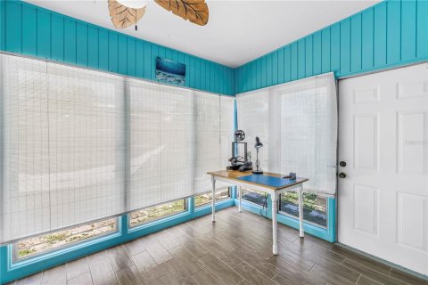 House in Saint Pete Beach, Florida 3 bedrooms, 128.21 sq.m. № 1831289 - photo 18