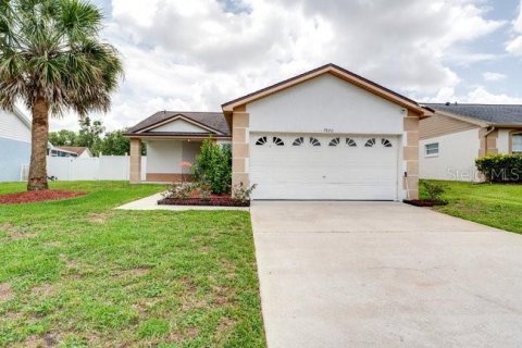 Casa en venta en Kissimmee, Florida, 3 dormitorios, 114.08 m2 № 1911601 - foto 1