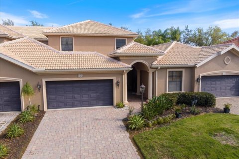 Townhouse in Ellenton, Florida 4 bedrooms, 226.4 sq.m. № 2212491