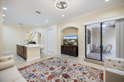 Townhouse in Ellenton, Florida 4 bedrooms, 226.4 sq.m. № 2212491 - photo 9