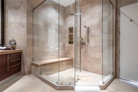 Condominio en alquiler en Miami Beach, Florida, 3 dormitorios, 274.9 m2 № 1872137 - foto 27