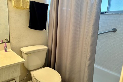 Купить кондоминиум в Сарасота, Флорида 4 комнаты, 60.2м2, № 2096163 - фото 13
