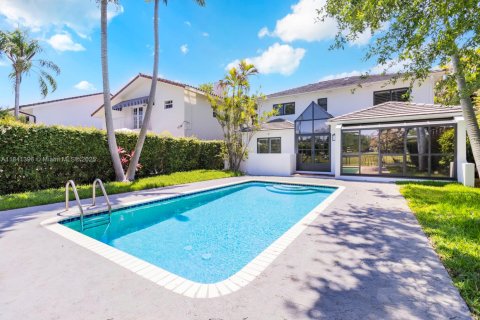 Снять в аренду виллу или дом в Корал-Гейблс, Флорида 3 спальни, 302.77м2, № 1957782 - фото 27
