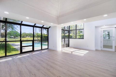 Снять в аренду виллу или дом в Корал-Гейблс, Флорида 3 спальни, 302.77м2, № 1957782 - фото 18