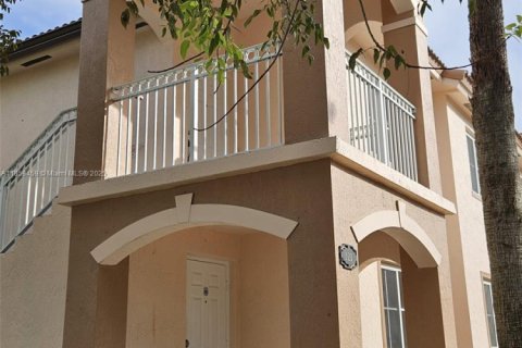 Condo in Homestead, Florida, 3 bedrooms  № 1890582 - photo 1