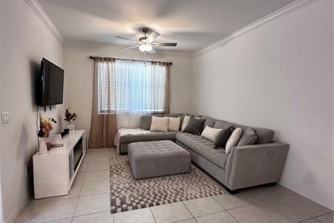 Touwnhouse à vendre à Zephyrhills, Floride: 3 chambres, 166.02 m2 № 1654004 - photo 10