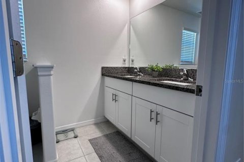 Touwnhouse à vendre à Zephyrhills, Floride: 3 chambres, 166.02 m2 № 1654004 - photo 19