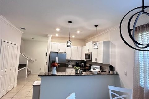 Touwnhouse à vendre à Zephyrhills, Floride: 3 chambres, 166.02 m2 № 1654004 - photo 9