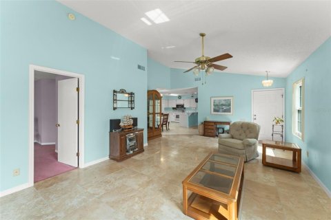 Townhouse in Daytona Beach, Florida 3 bedrooms, 140.65 sq.m. № 1745055 - photo 6