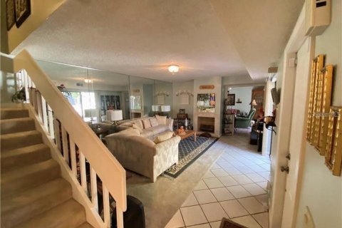 Duplex in Orlando, Florida 3 bedrooms, 161.28 sq.m. № 1871038 - photo 11