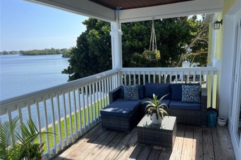 Condominio en venta en Saint Petersburg, Florida, 2 dormitorios, 94.57 m2 № 1853720 - foto 9