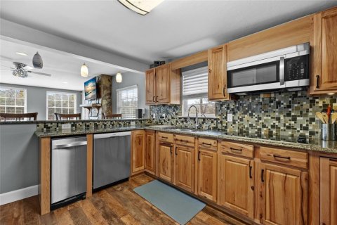 House in Bell, Florida 3 bedrooms, 133.78 sq.m. № 1536326 - photo 13