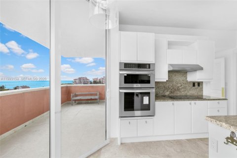 Copropriété à vendre à Miami Beach, Floride: 3 chambres, 217.39 m2 № 2055984 - photo 14