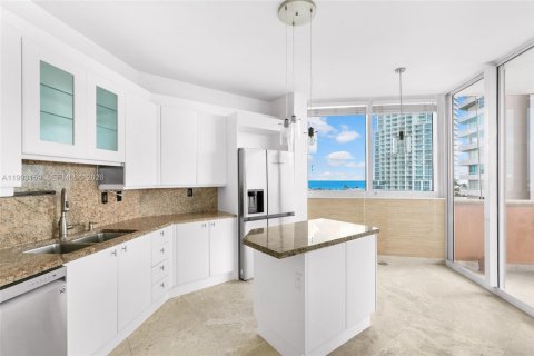 Copropriété à vendre à Miami Beach, Floride: 3 chambres, 217.39 m2 № 2055984 - photo 15