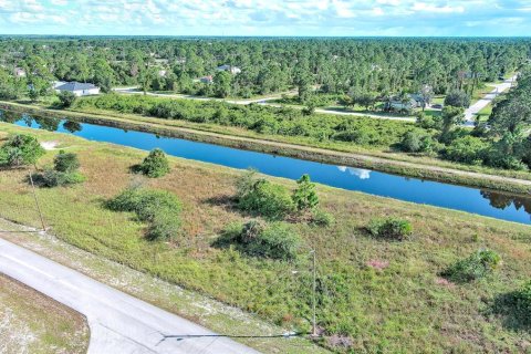 Land in Lehigh Acres, Florida № 2163513 - photo 2