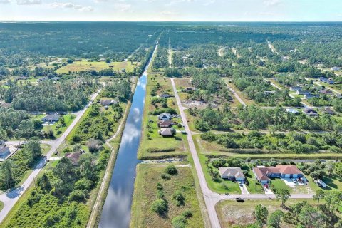 Land in Lehigh Acres, Florida № 2163513 - photo 15