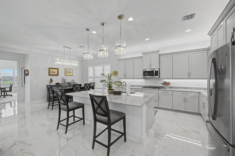 Villa ou maison à vendre à Port St. Lucie, Floride: 3 chambres, 319.21 m2 № 2181216 - photo 9