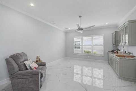 Villa ou maison à vendre à Port St. Lucie, Floride: 3 chambres, 319.21 m2 № 2181216 - photo 8