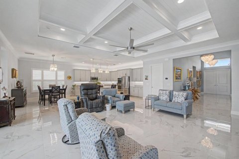 Villa ou maison à vendre à Port St. Lucie, Floride: 3 chambres, 319.21 m2 № 2181216 - photo 12