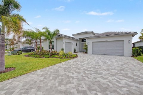 Villa ou maison à vendre à Port St. Lucie, Floride: 3 chambres, 319.21 m2 № 2181216 - photo 2