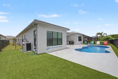 Villa ou maison à vendre à Port St. Lucie, Floride: 3 chambres, 319.21 m2 № 2181216 - photo 30