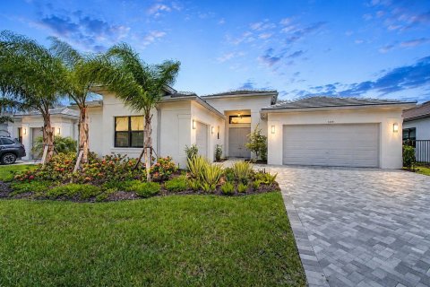 Casa en Port St. Lucie, Florida 3 dormitorios, 319.21 m2 № 2181216