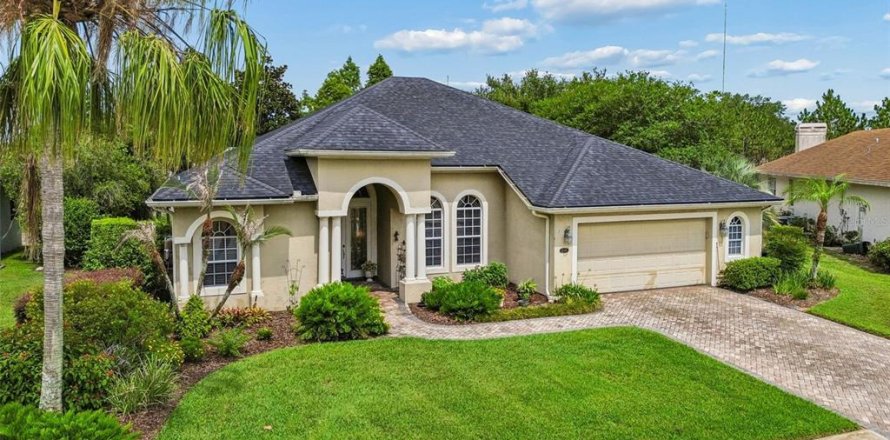 House in Lakeland, Florida 4 bedrooms, 240.43 sq.m. № 2235622