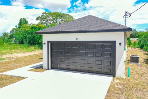 House in Babson Park, Florida 3 bedrooms, 109.07 sq.m. № 1898494 - photo 3
