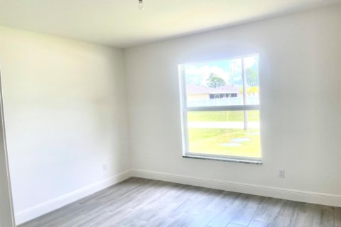 House in Palm Bay, Florida 4 bedrooms, 183.3 sq.m. № 2177011 - photo 18