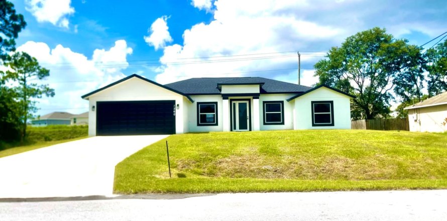 House in Palm Bay, Florida 4 bedrooms, 183.3 sq.m. № 2177011