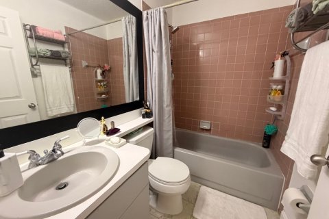 House in Port St. Lucie, Florida 3 bedrooms, 128.48 sq.m. № 2185324 - photo 26