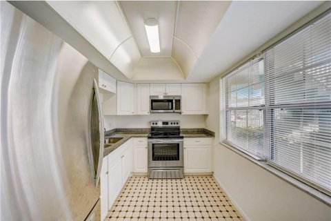 Condominio en venta en Clearwater, Florida, 2 dormitorios, 95.88 m2 № 1245415 - foto 14