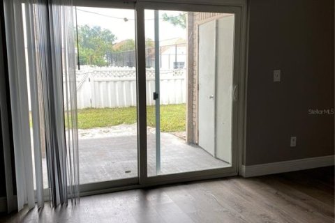Condo in Tampa, Florida, 2 bedrooms  № 1870483 - photo 2