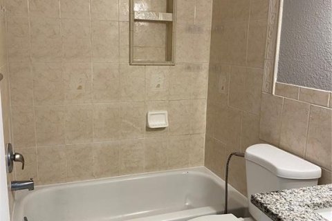 Condo in Tampa, Florida, 2 bedrooms  № 1870483 - photo 18