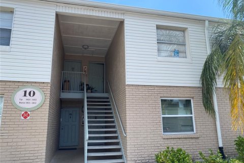 Condo in Tampa, Florida, 2 bedrooms  № 1870483 - photo 1