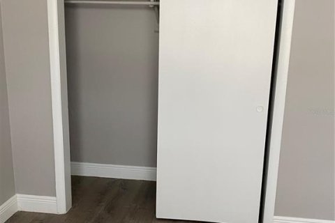 Condo in Tampa, Florida, 2 bedrooms  № 1870483 - photo 12